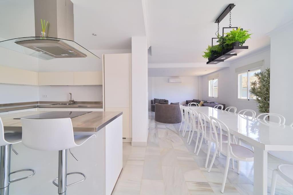 Superbe Appartement Avec Jaccuzi Marbella Exterior photo