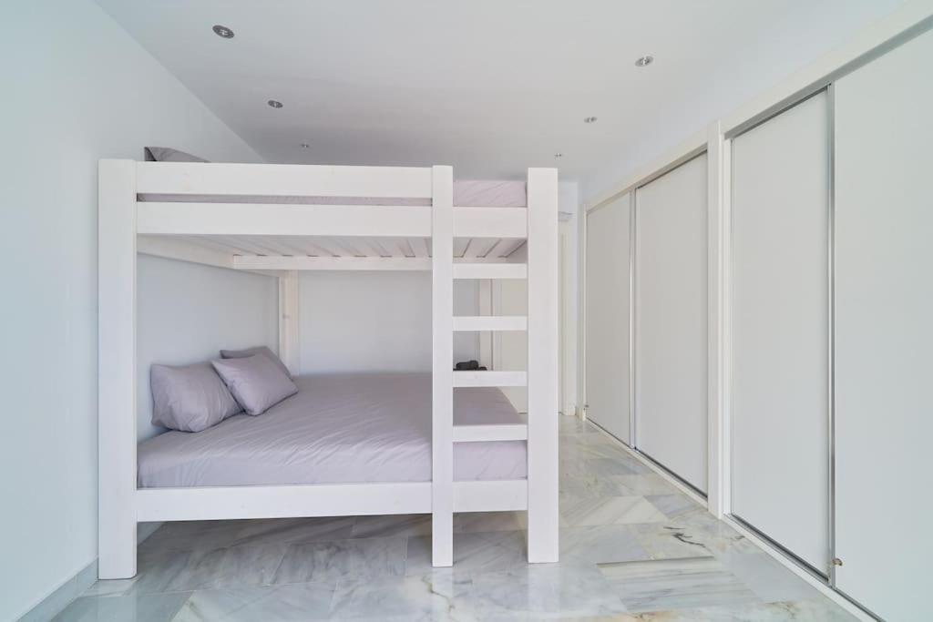 Superbe Appartement Avec Jaccuzi Marbella Exterior photo